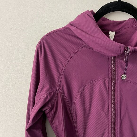 Lululemon Athletica In Flux Jacket Full Zip Hooded Long Sleeve Casual Plum 4 - Picture 6 of 8